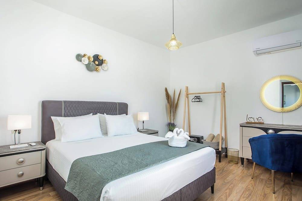 Entire apartment, Bliss Luxury Suites - Water in Lindos, Rhodes