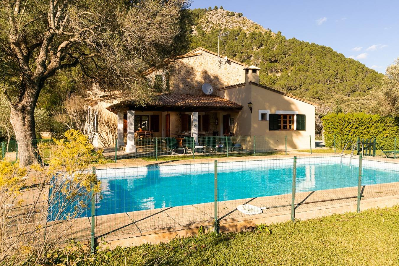 Villa Can Pontico la Vall By Sunvillas Mallorca in Torrent de la Vall d'en Marc, Pollença