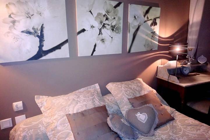 Geräumiges Herrenhaus mit Whirlpool und Schlafzimmern mit privatem Bad, für 11 in Millières, Coutances und Umgebung