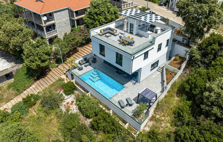 Ferienhaus für 6 Personen, mit Terrasse und Pool, mit Haustier - 1