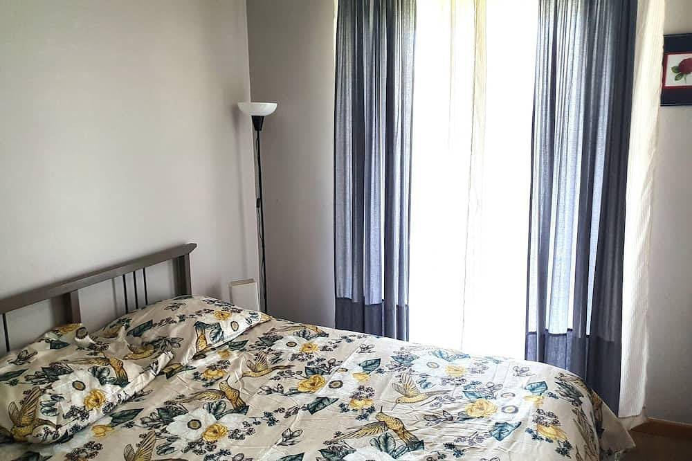 Appartement entier, Appartement résidentiel au vert et au frais in Montigny-le-Bretonneux, Yvelines