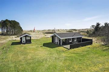 Ferienhaus für 3 Personen, mit Terrasse in Bratten