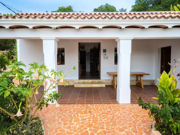 Maison 6 Personnes in Sant Carles de Peralta, Santa Eulària des Riu