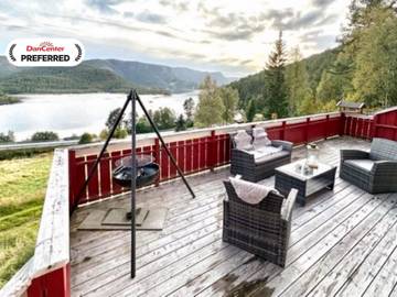 Ferienhaus für 10 Personen, mit Terrasse, mit Haustier in Snillfjord