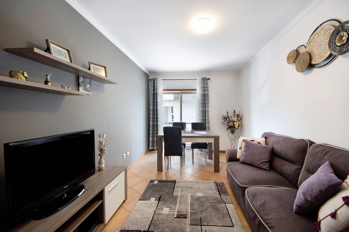 Appartamento intero, Appartamento 'T2 Vicino alla Spiaggia' con Terrazza Condivisa e Wi-Fi in Gafanha da Nazaré, Distretto d'Aveiro