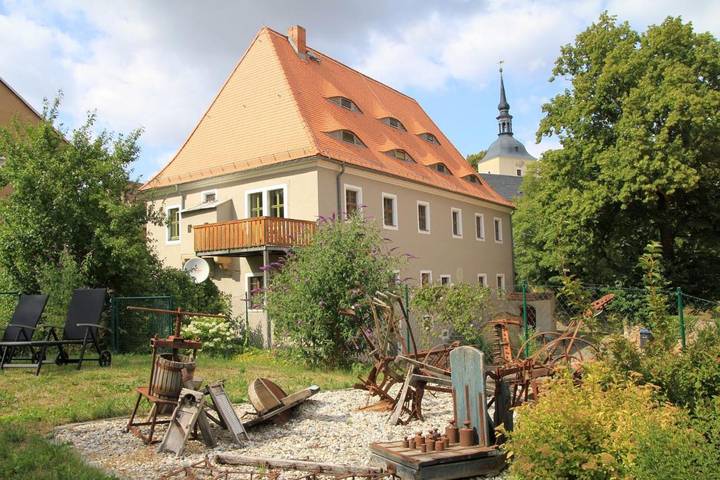 Ferienhaus für 3 Personen, mit Terrasse und Garten sowie Ausblick in Müglitztal