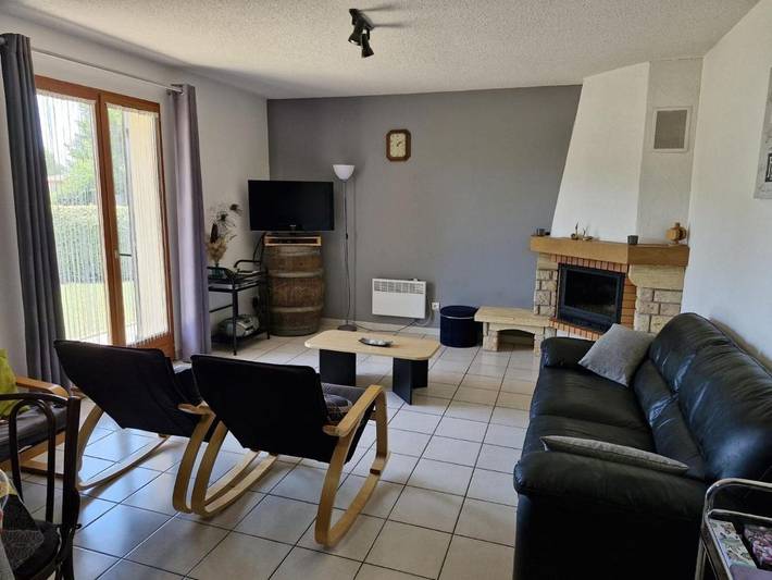 Location de vacances pour 6 personnes, avec piscine et jardin à Saint-Geniès-de-Fontedit - 4