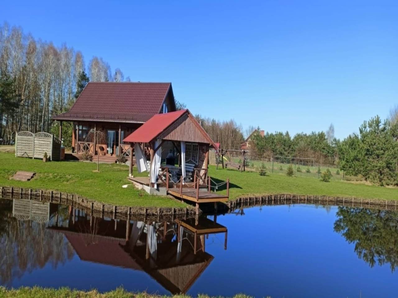 Ferienhaus mit Sauna, Whirlpool und privatem Teich in Tucheler Heide