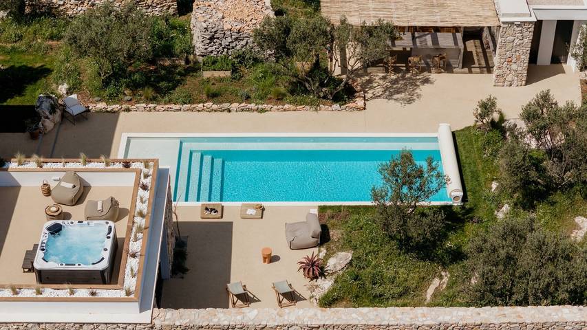 Villa pour 10 personnes, avec sauna ainsi que jardin et piscine, animaux acceptés dans Šolta - 4