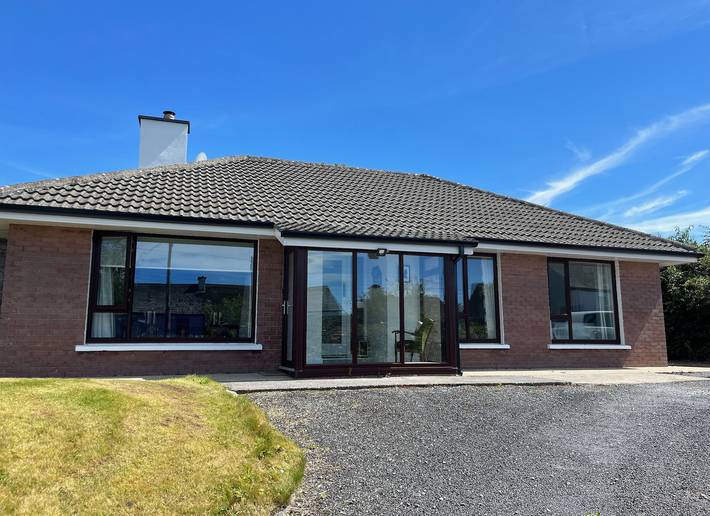 Location de vacances pour 6 personnes, avec Jardin à Oranmore