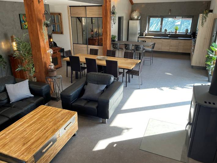 Gîte pour 10 personnes, avec jacuzzi et terrasse ainsi que jardin et sauna, animaux acceptés dans Haute-Saône - 4