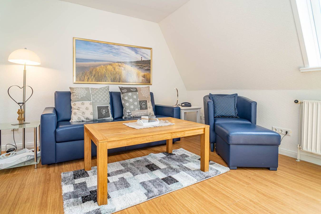 Ganze Wohnung, 2-Zimmer-Ferienwohnung für max. 4 Personen mit Balkon. - nur 300 bis zum Strand! in Westerland, Sylt (Gemeinde)