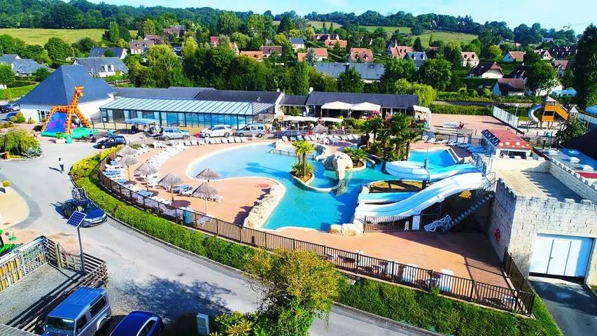 Camping pour 6 personnes, avec Terrasse