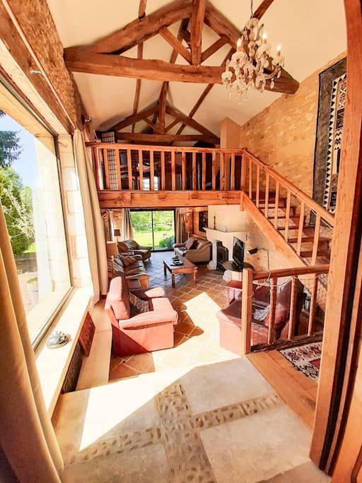 Location de vacances pour 8 personnes, avec piscine ainsi que vue et terrasse, animaux acceptés à Saint-Maime-de-Péreyrol - 3