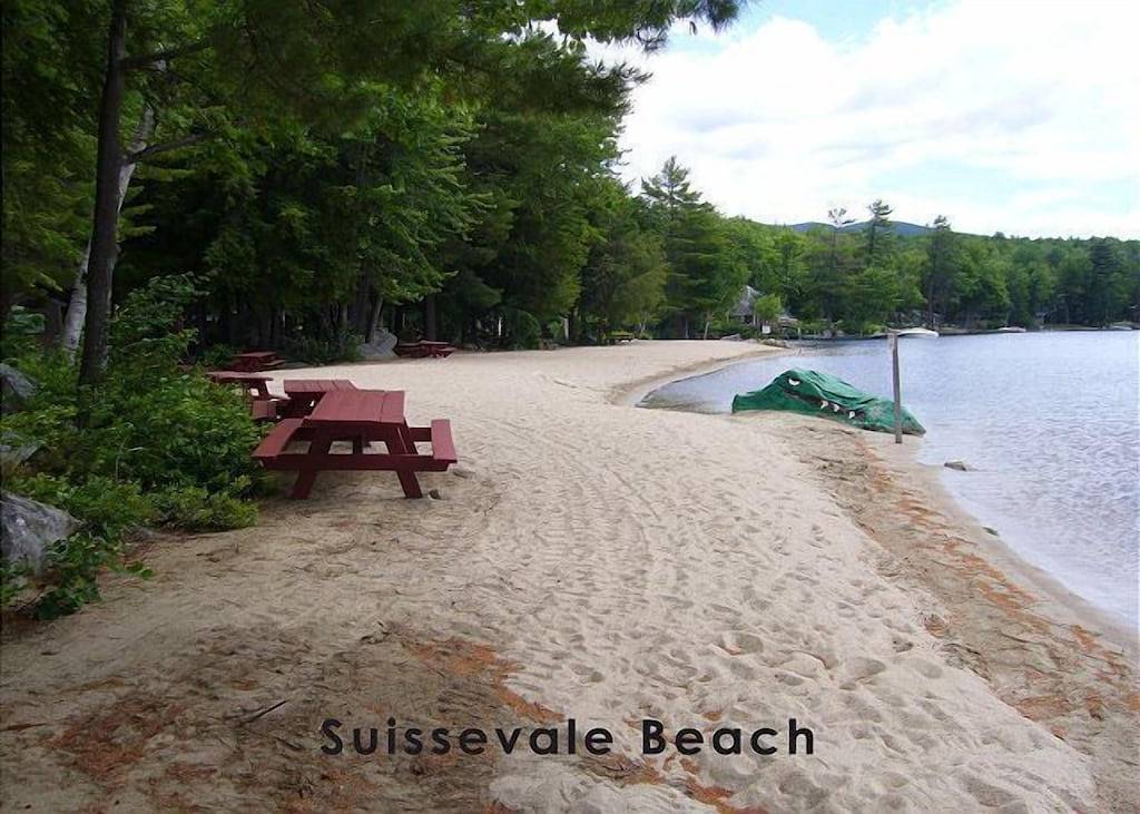 Geräumiges, offenes Haus mit Zugang zum Strand in Moultonborough, Lake Winnipesaukee