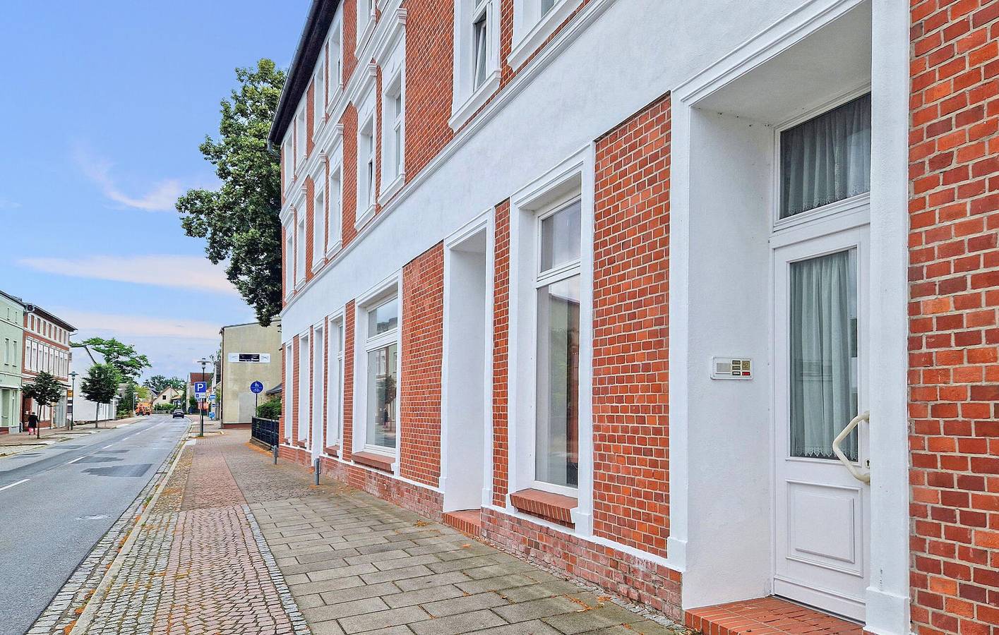 Ganze Ferienwohnung, Modernes Apartment mit Parkplatz und Kabel-TV in der Nähe des Eggesiner Stadtzentrums in Eggesin, Vorpommern Greifswald