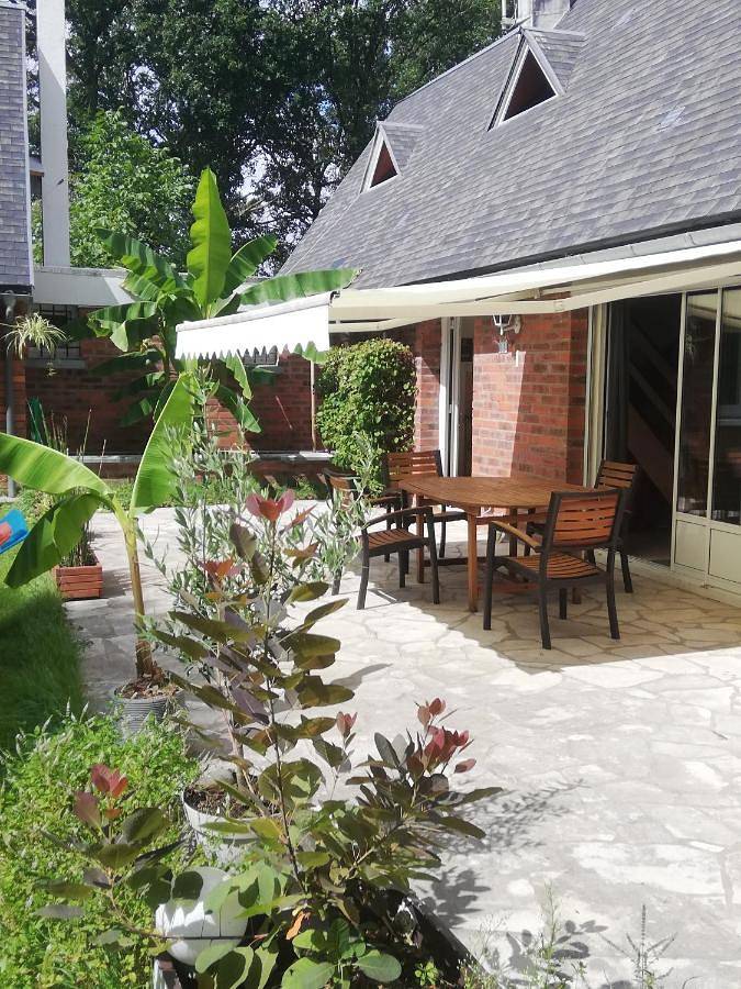 Five-Bedroom House in Ferrières-en-Gâtinais, Région de Montargis