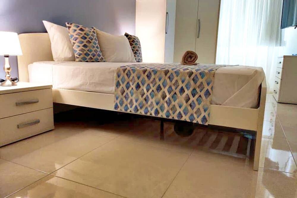 Ganze Wohnung, Grandblue Vista Marsalforn, State-of-the-art 2Br Seafront Luxury Apartment in Marsalforn, Zebbug