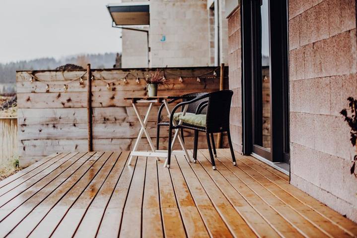 Ferienwohnung für 2 Personen, mit Terrasse und Garten sowie Ausblick