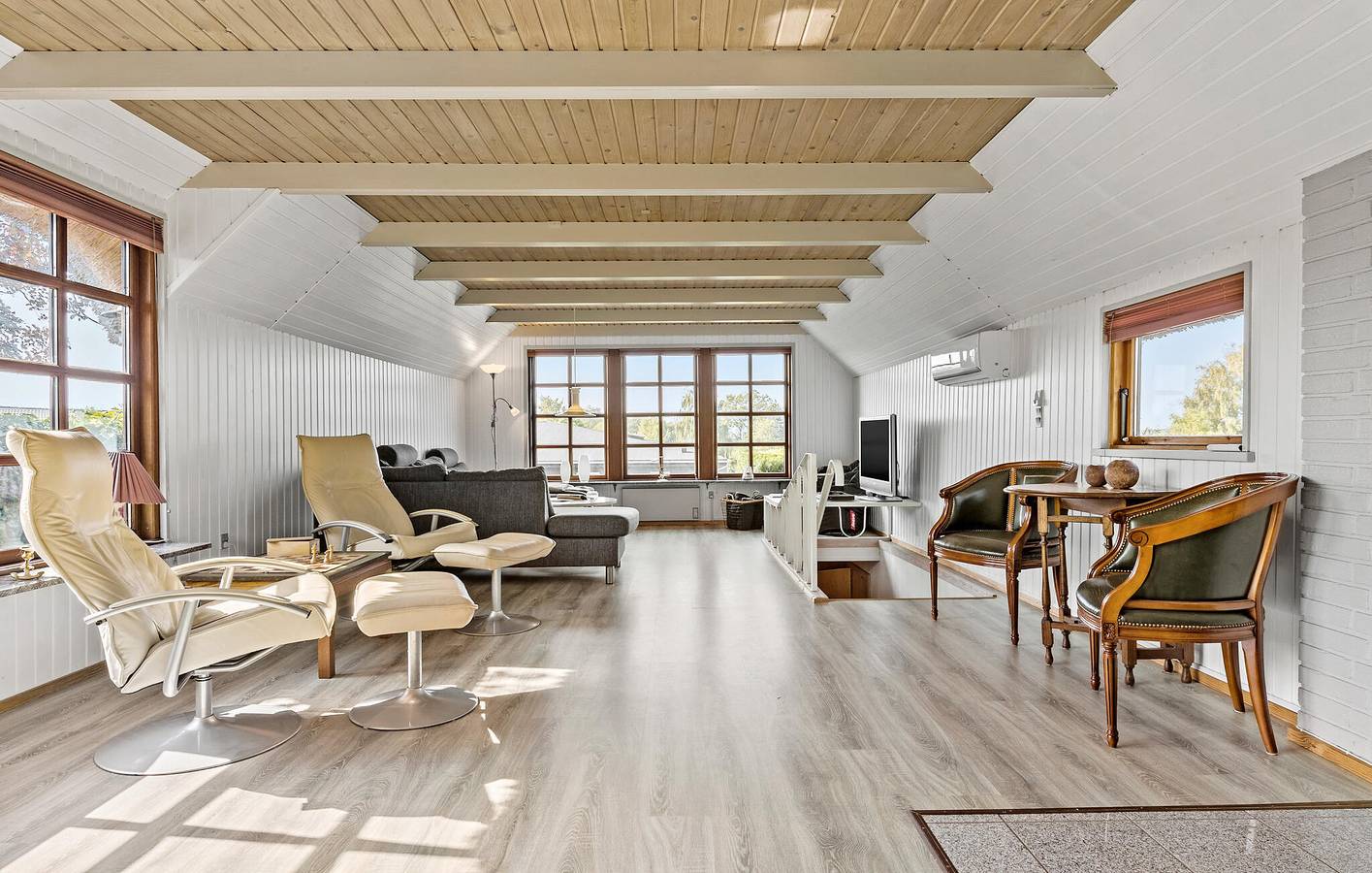Feriehus for 8 personer med terrasse in Hvalpsund, Farsø