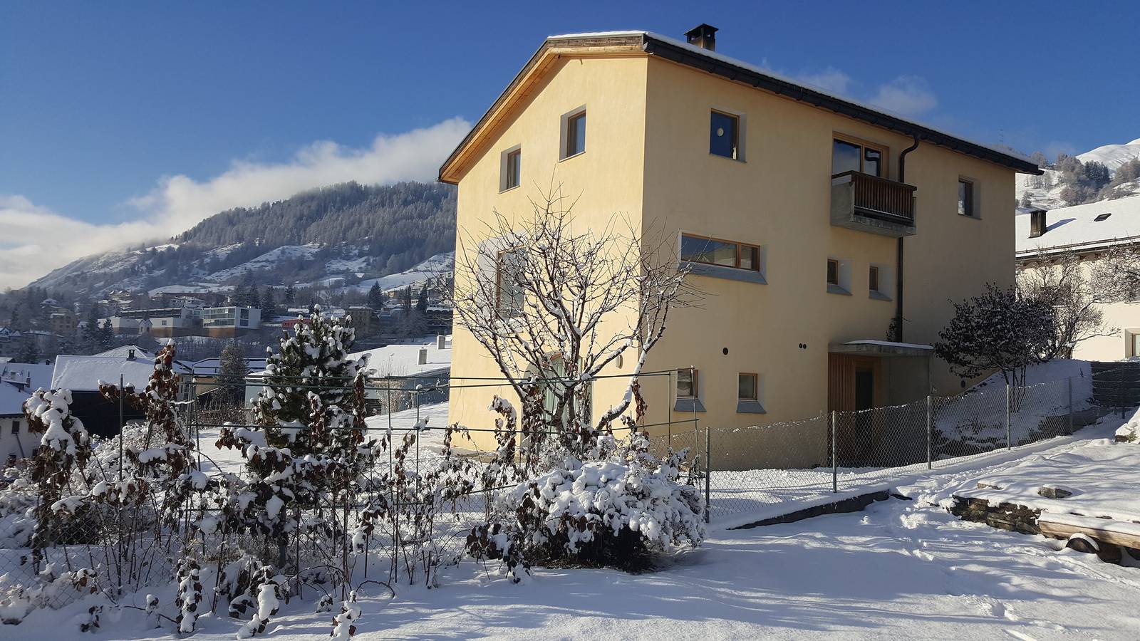 Ganze Ferienwohnung, Ferienwohnung Haus Betschart - Ferienwohnung mit Dusche/Wc, 50 m2 für 2 Personen in Scuol, Unterengadin