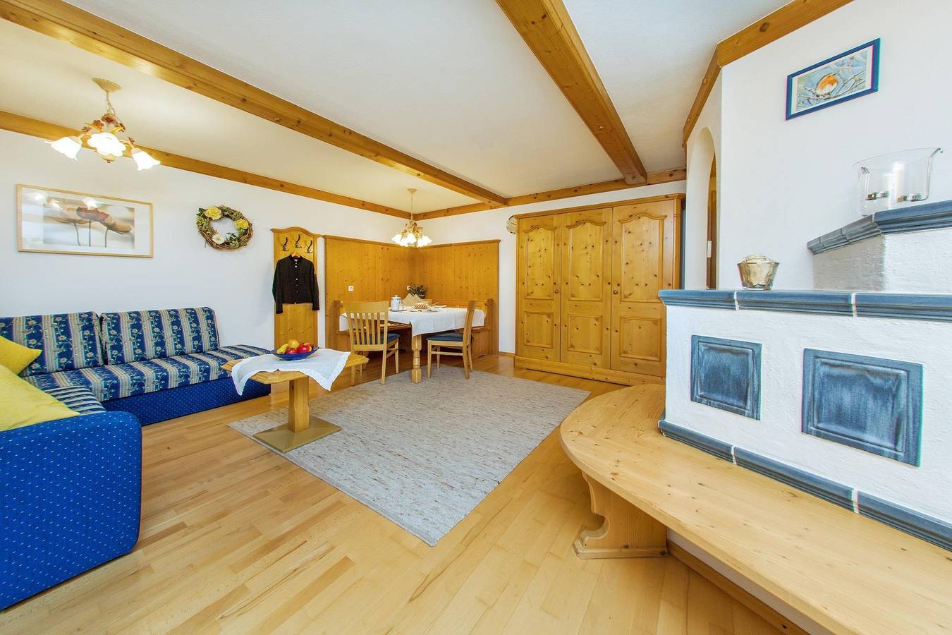 Ganze Ferienwohnung, Apartment/ Schlafzimmer /Dusche/ Wc,Blk,Kachelofen in Kössen, Kaiserwinkl