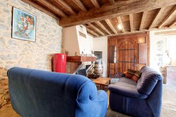 Gîte pour 6 personnes, avec jardin à Jaxu