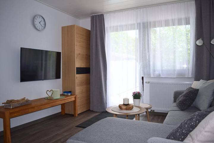 Ferienwohnung für 3 Personen, mit Terrasse und Garten sowie Sauna und Ausblick in Waldstetten - 4