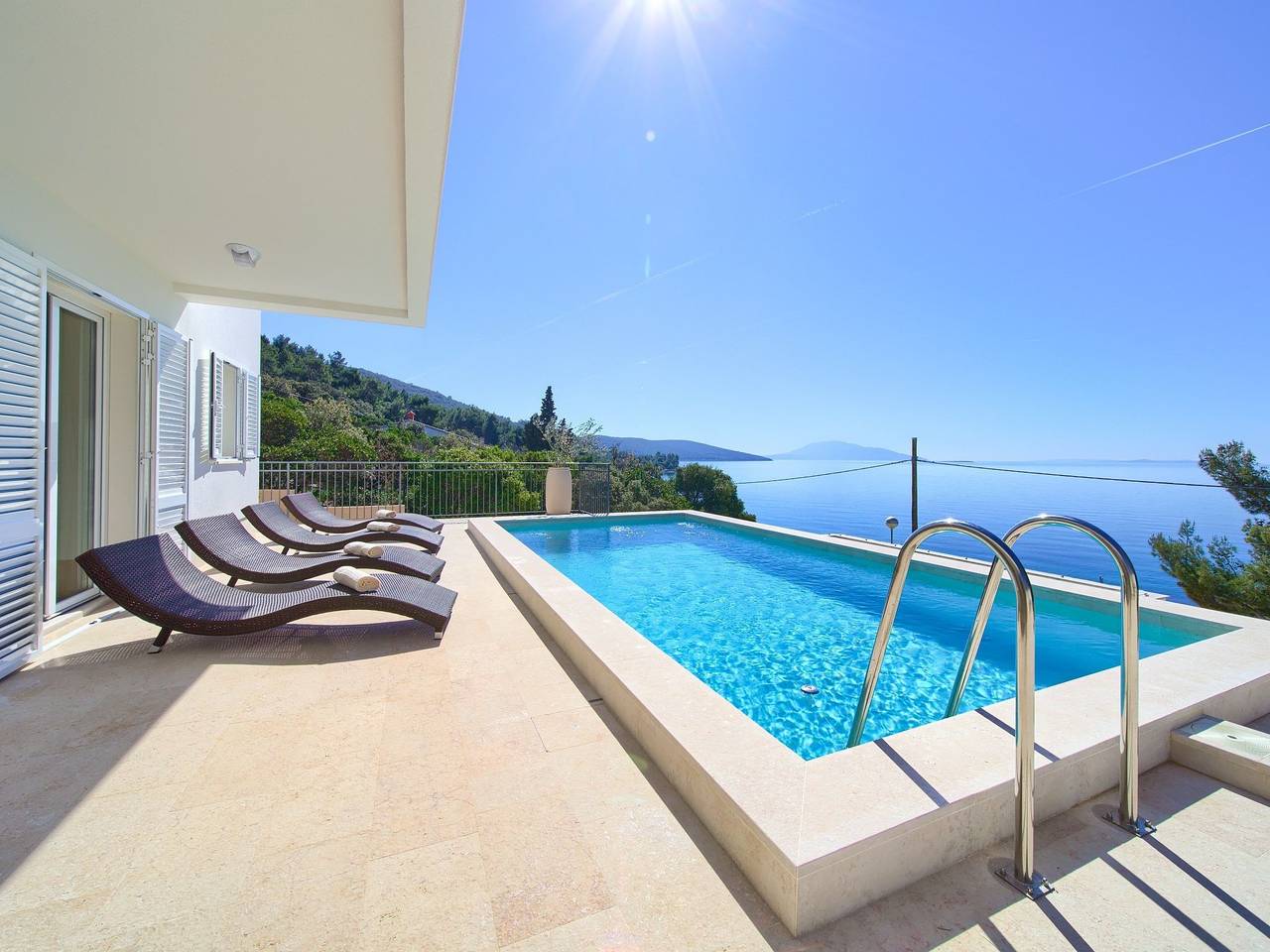 Villa in Cres mit Meerblick und Pool in Martinscica, Cres