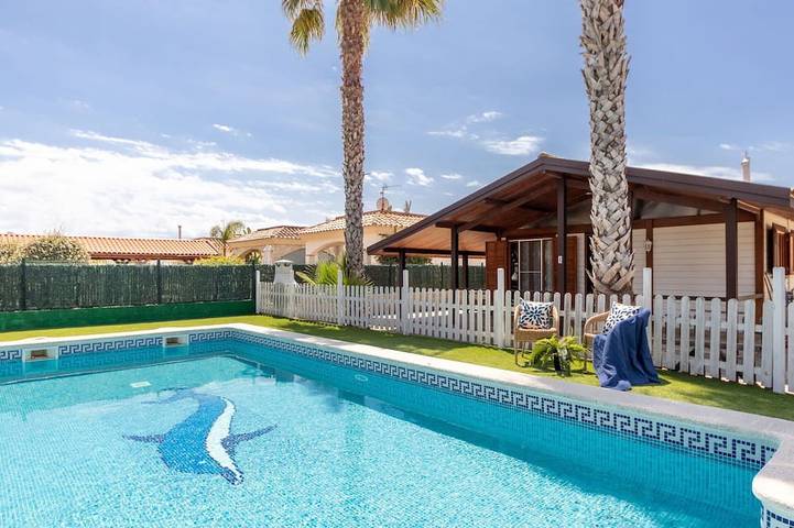 Chalet für 6 Personen, mit Garten in Riumar