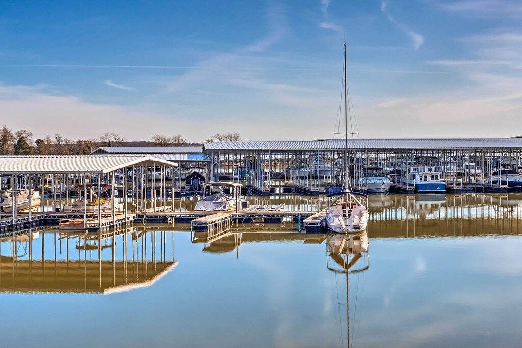 Kentucky Lake House with a Great Outdoor Space! in Kentucky Lake