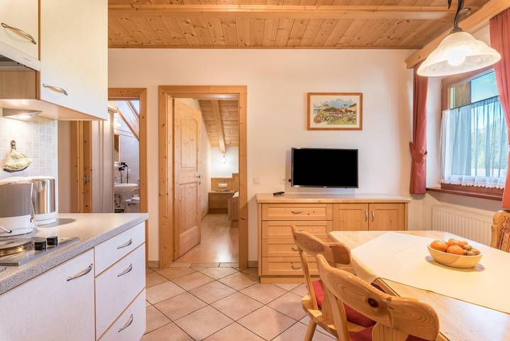 Apartamento entero, Apartamento Ciasa Raut App Valüz con vistas a la montaña, jardín y Wi-Fi in La Valle, Dolomiti Superski