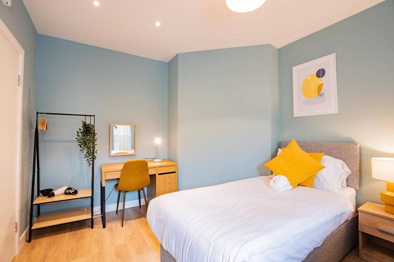 The Large Group House in Dublin, Sleeps 16 in Dublin, Comté de Dublin