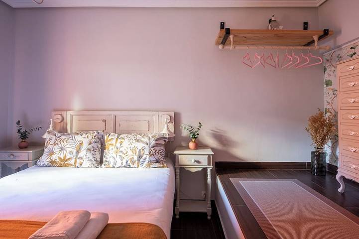 Ganze Wohnung, La Tapisserie - Cozy Charm In Downtown Santander in Santander, Kantabrische Küste