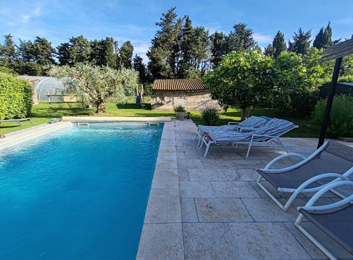 Gîte pour 5 personnes, avec jacuzzi et jardin ainsi que terrasse et piscine à Châteaurenard - 2