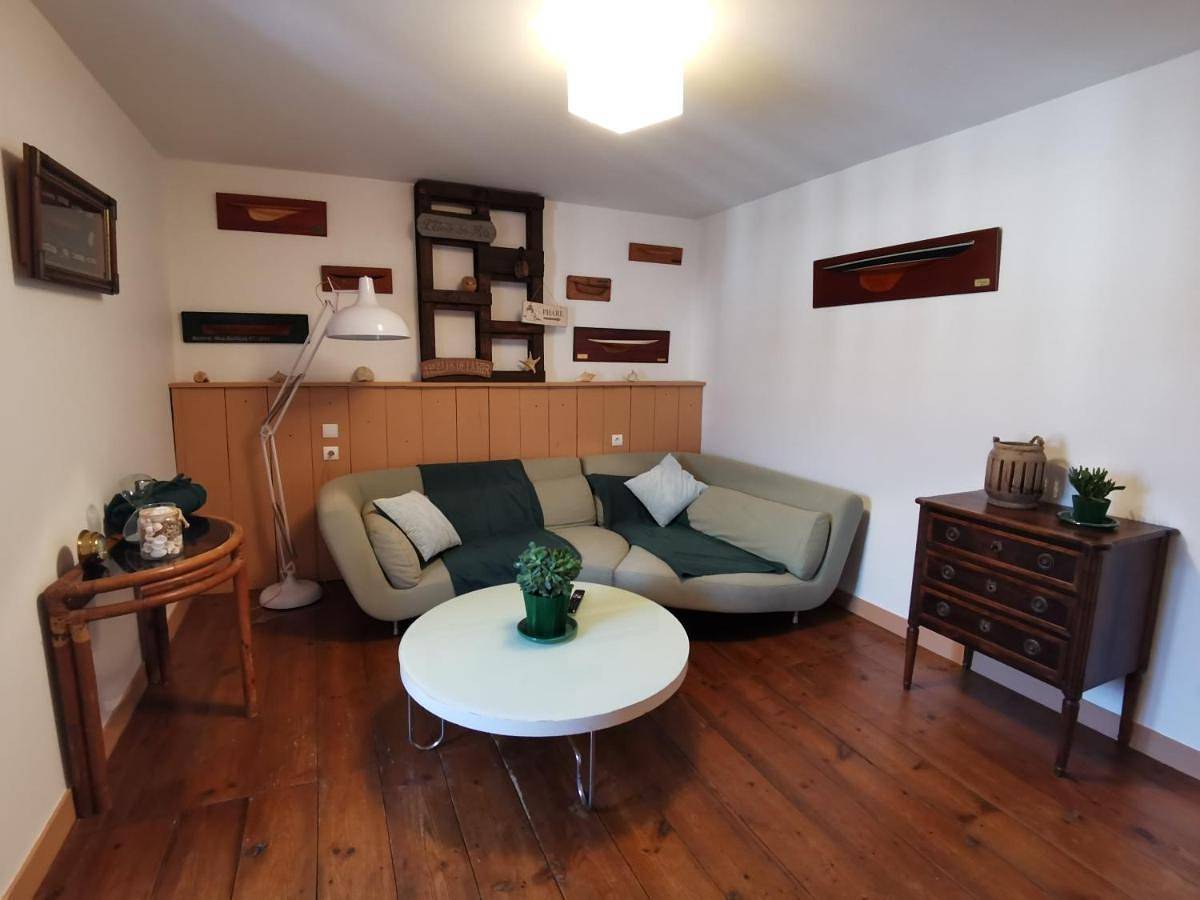 Double Room with Private Bathroom in Ustaritz, Région de Bayonne
