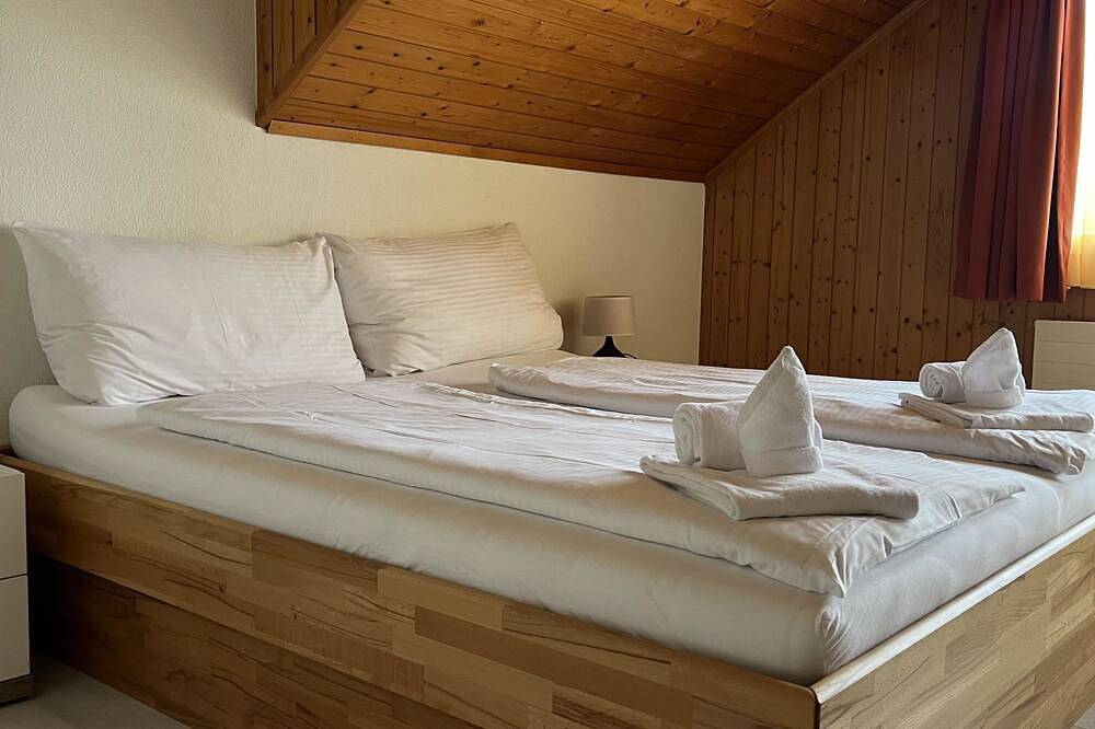 Ganze Wohnung, Hauswurz in Spiez, Thunersee