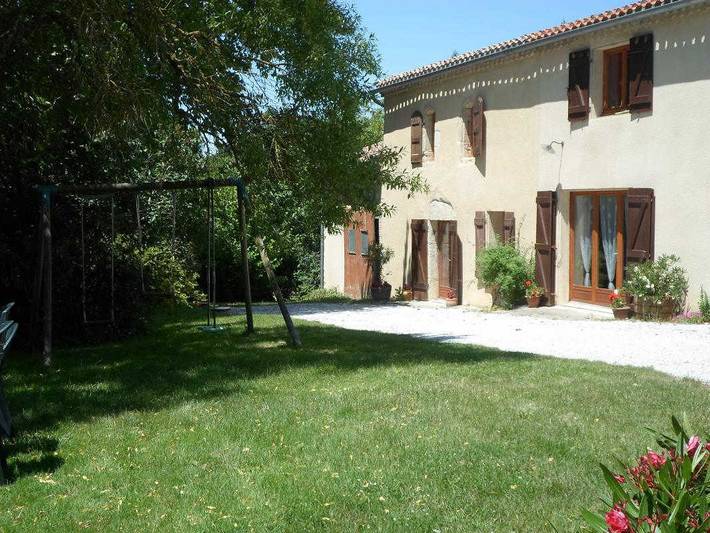 Chambre d’hôte pour 2 personnes, avec Jardin dans Molandier