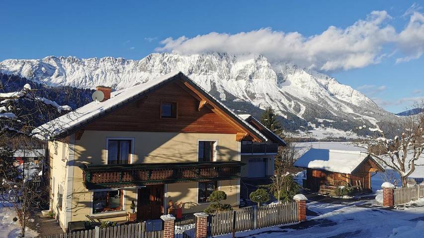 Ferienwohnung für 4 Personen, mit Balkon in Öblarn