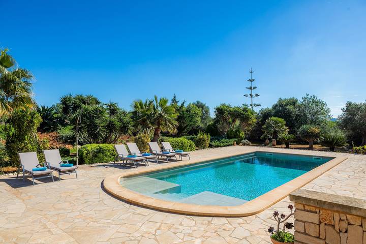 Ferienhaus für 6 Personen, mit Balkon und Garten in Es Llombards