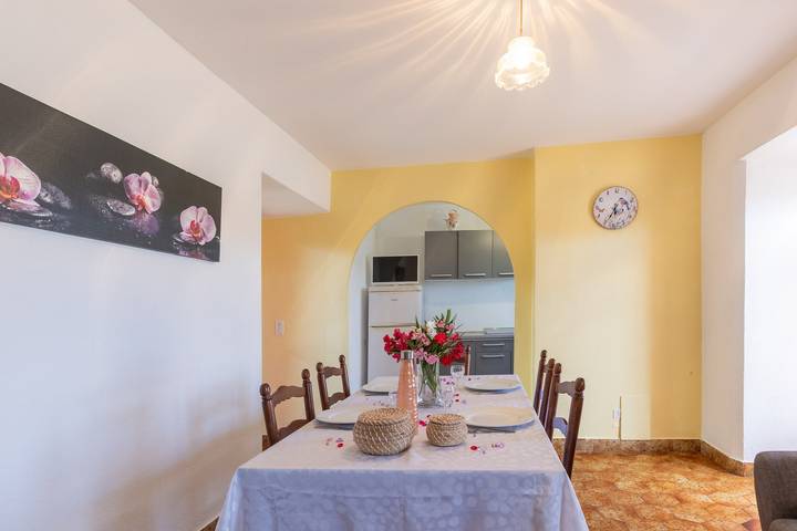Chalet pour 6 personnes, avec jardin, animaux acceptés en Ardèche - 4