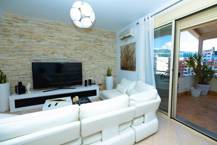 Ganze Ferienwohnung, Ferienwohnung für 7 Personen mit Whirlpool in Vlorë (Stadt), Vlorë