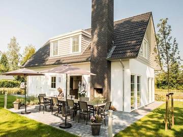 Bungalow für 10 Personen, mit Terrasse und Garten in den Niederlande