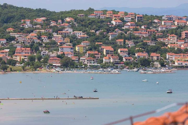 Ganze Ferienwohnung, Ferienwohnung mit Balkon und Klimaanlage in Soline, Krk