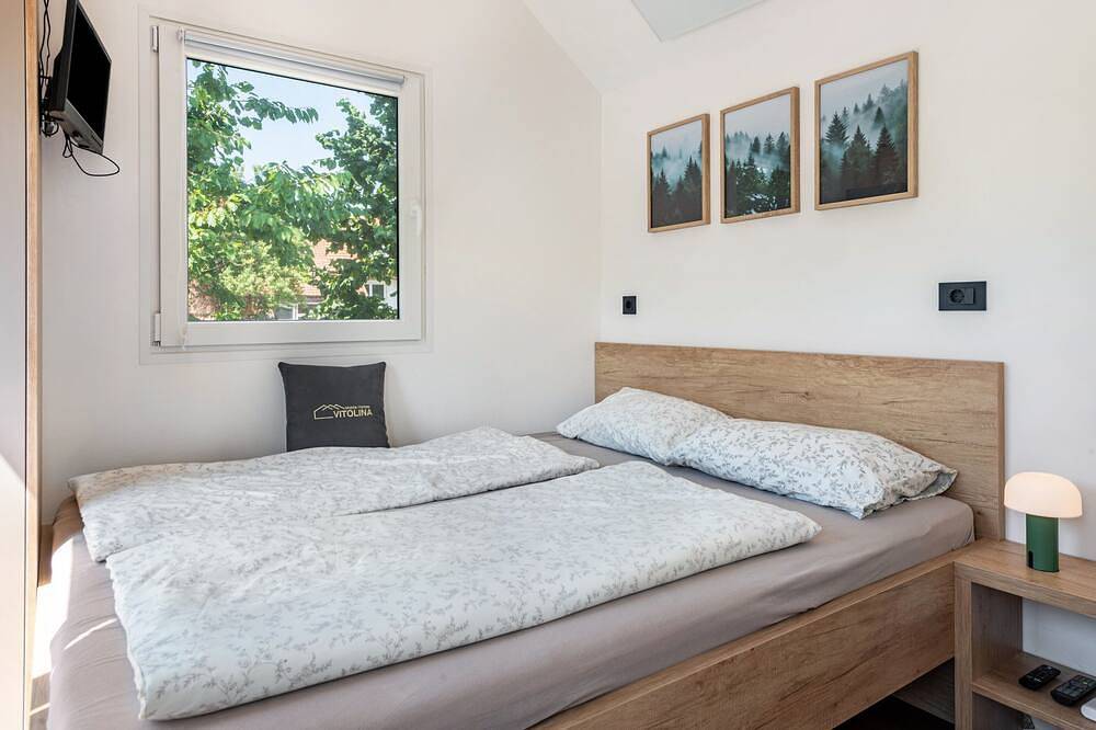 Ganze Wohnung, Modernes, helles Tiny Haus naturnah in den Weinreben in Efringen-Kirchen, Hochschwarzwald
