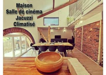 Gîte pour 6 personnes, avec terrasse et jacuzzi à Valencin