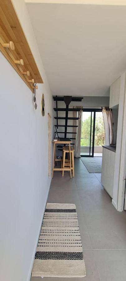 Maison d’hôte pour 2 personnes, avec vue ainsi que piscine et jardin, animaux acceptés à Saint-Cyr-sur-Mer - 3