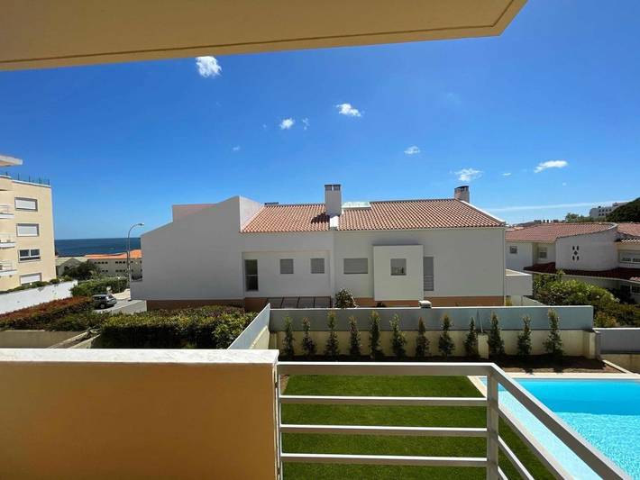 Casa rural para 8 personas, con Balcón y Terraza además de Jardín y Piscina en Estoril - 2