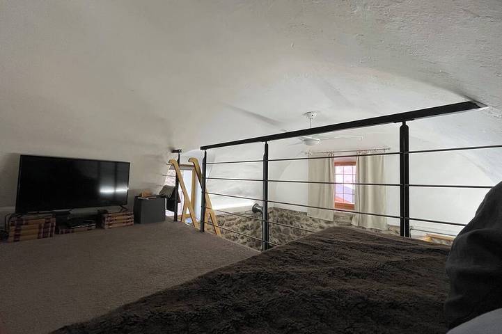 Appartement entier, Charnant Appartement au centre du village avec cour extérieure in Saint-Étienne-de-Tinée, Région de Nice