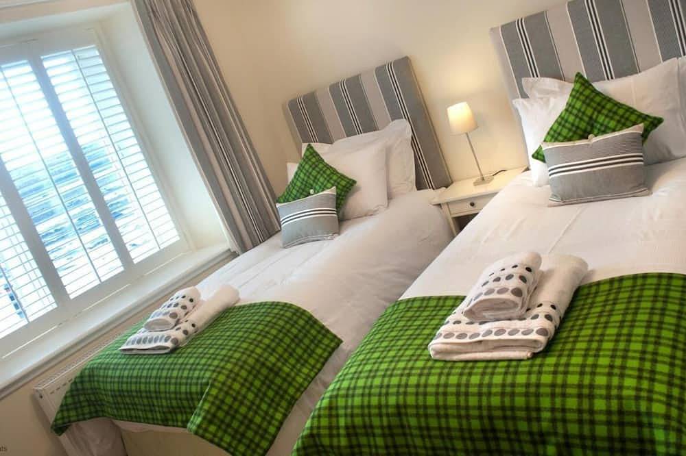 3 Bed in Berwick in Berwick-upon-Tweed, Northumberland Coast